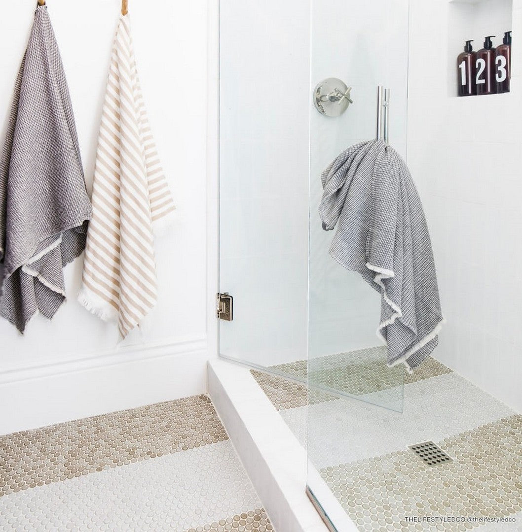 Bedrosians 360° 12" x 12" Penny Rounds Mosaic Matte