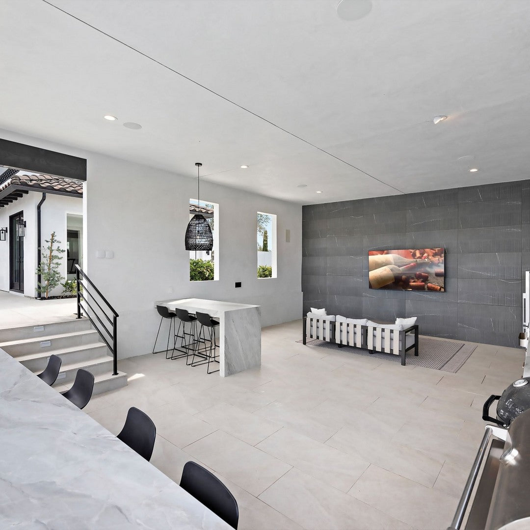 Bedrosians Nomade 24" x 48" Matte Porcelain Parallelo Deco Tile