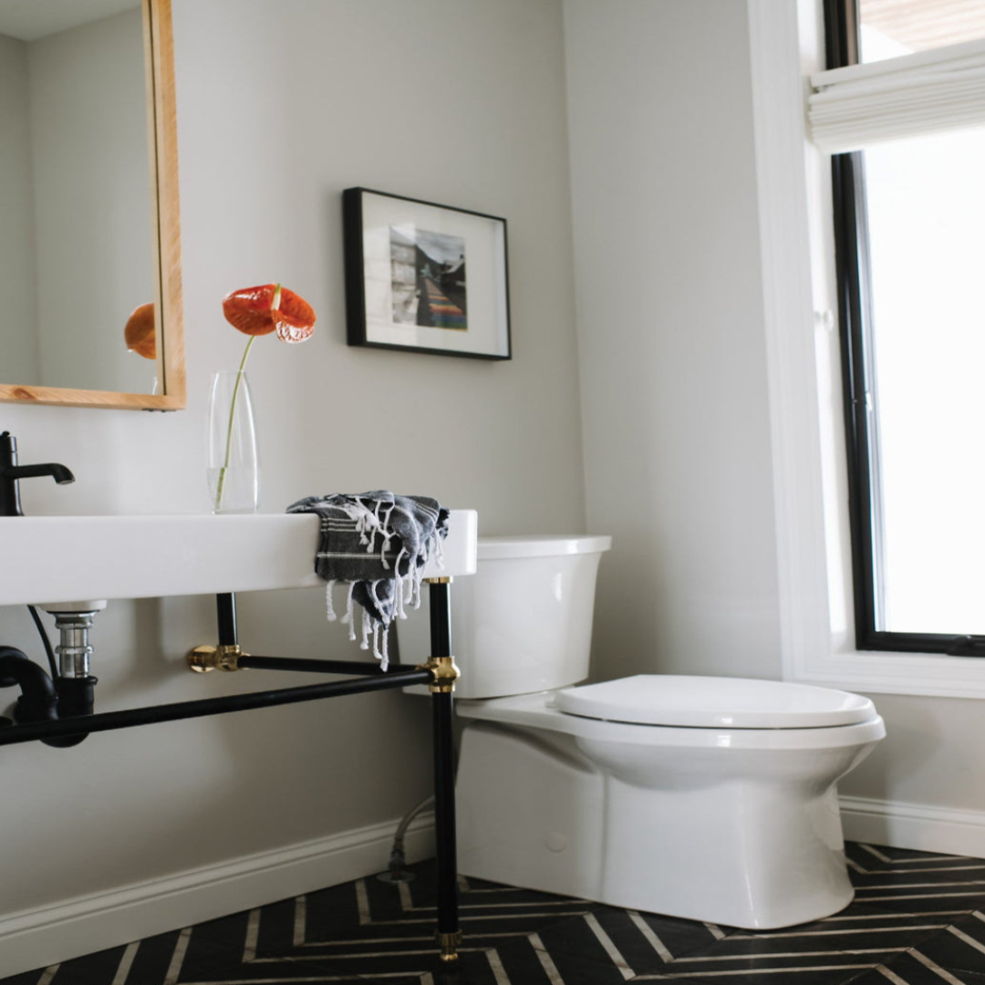 Bedrosians Vivace 9" x 9" Pressed Porcelain Deco Gloss Tile